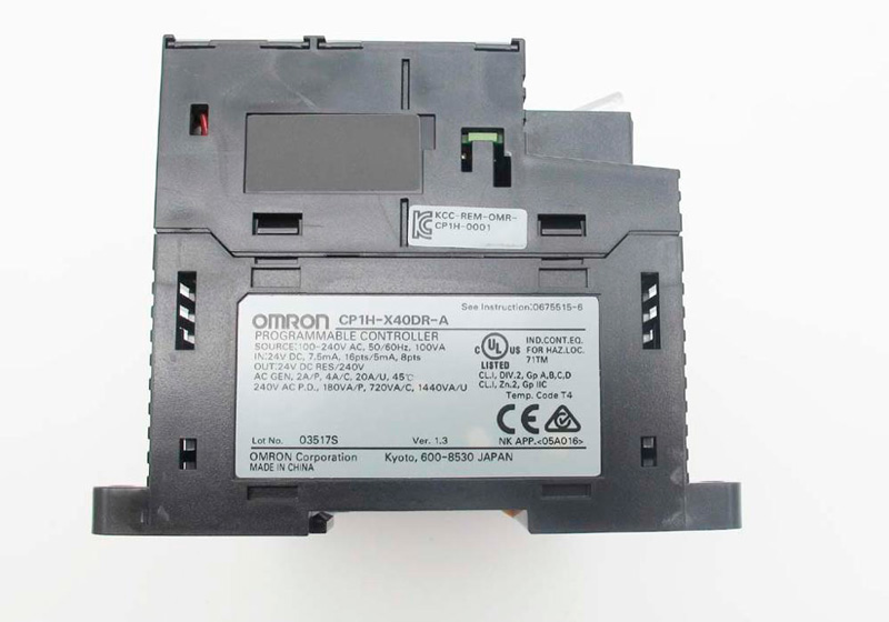 Omron cp1l m40dr